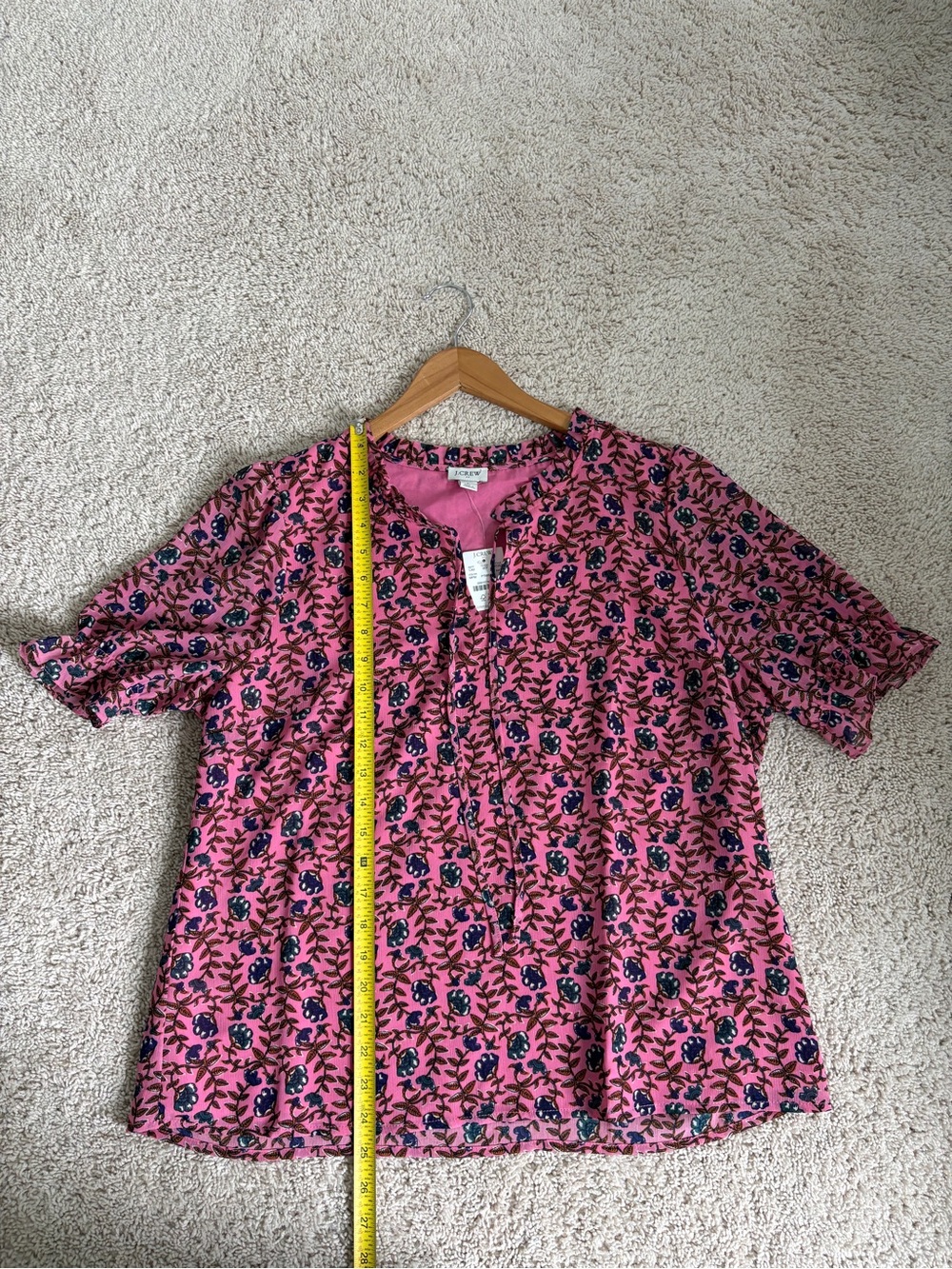 NWT J. Crew L Pink Floral V-Neck Quarter Sleeve Top - Picture 6 of 7
